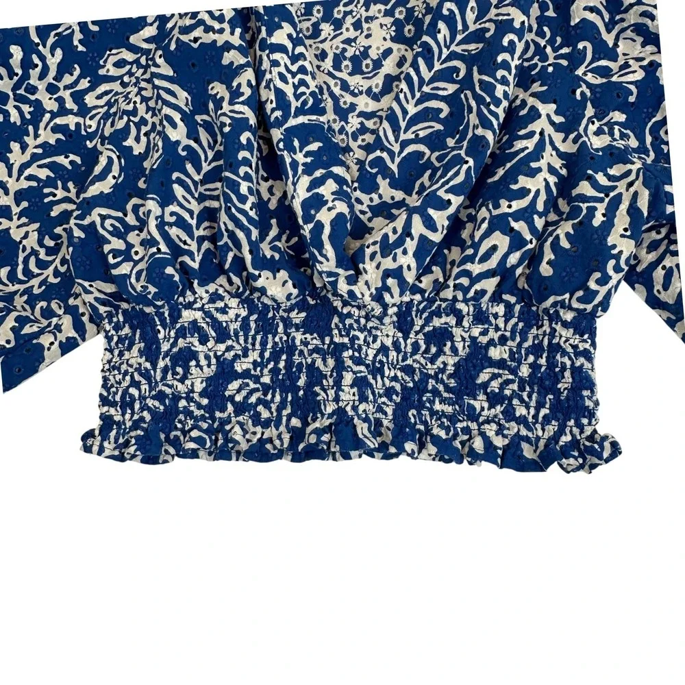 Zara Blue White Floral Eyelet Smocked Cropped Blouse Puff Sleeve V-Neck‎ Top M